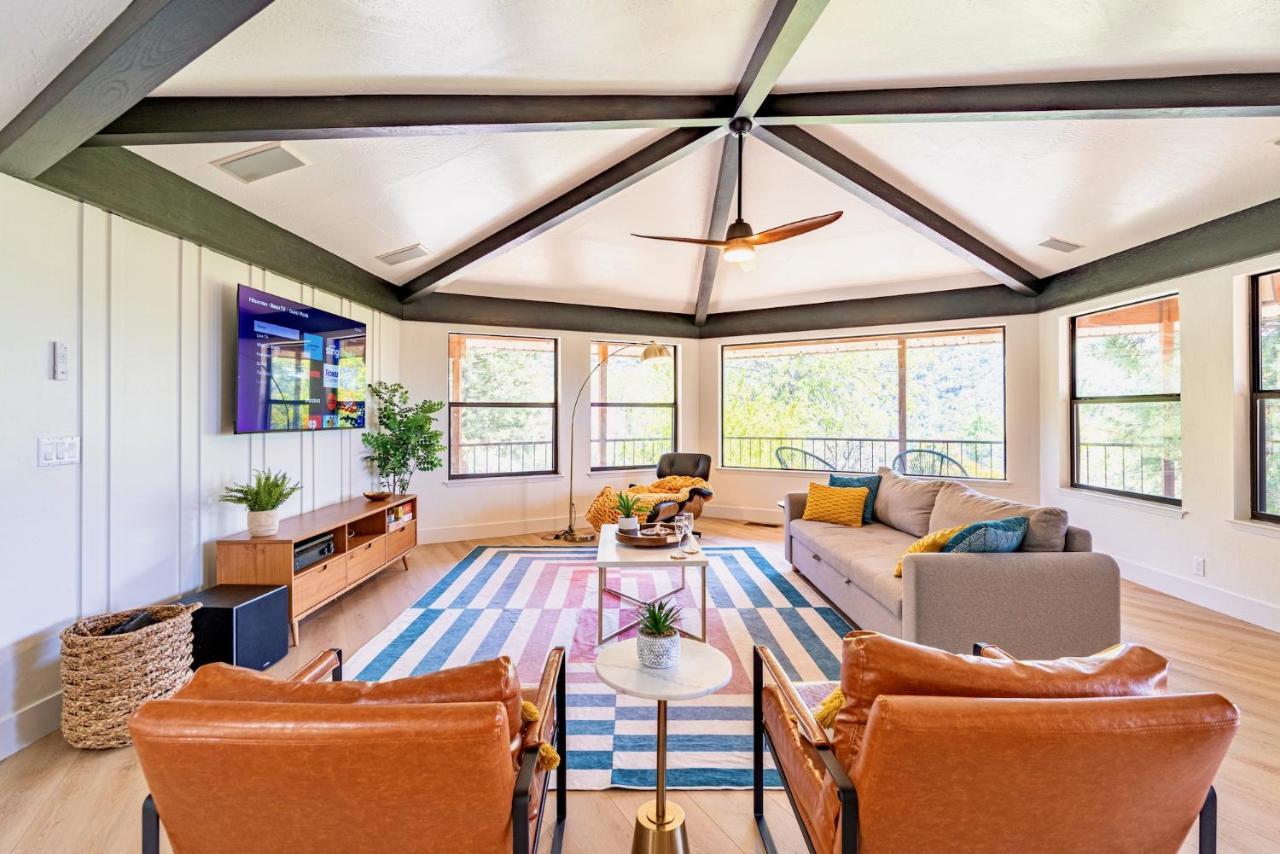 Secluded Mtn Top Family Haven W/Views Spa & Arcade Three Rivers Exterior foto